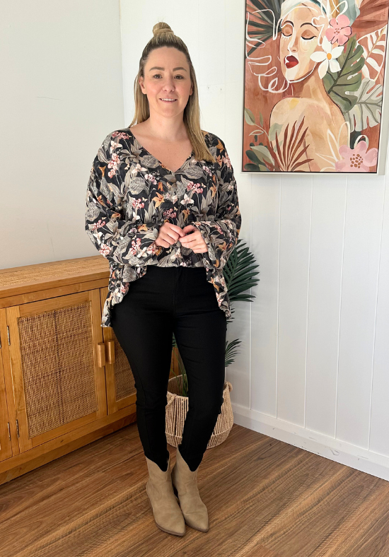 Remi Top Long Sleeve Grey Floral - Daisy’s Closet