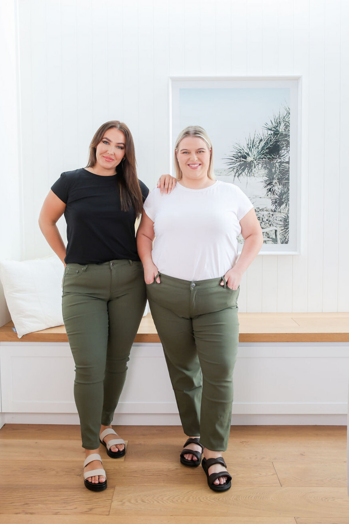 Ladies Full Length Jeans - Stretch Jeans - Slimming Cut - Functional Front + Back Pockets - Zip Up Front - Plus Size Jeans - Sizes 6 - 26 - Delta Jeans Khaki Front Full Length View Sizes 14 + 22- Daisy's Closet
