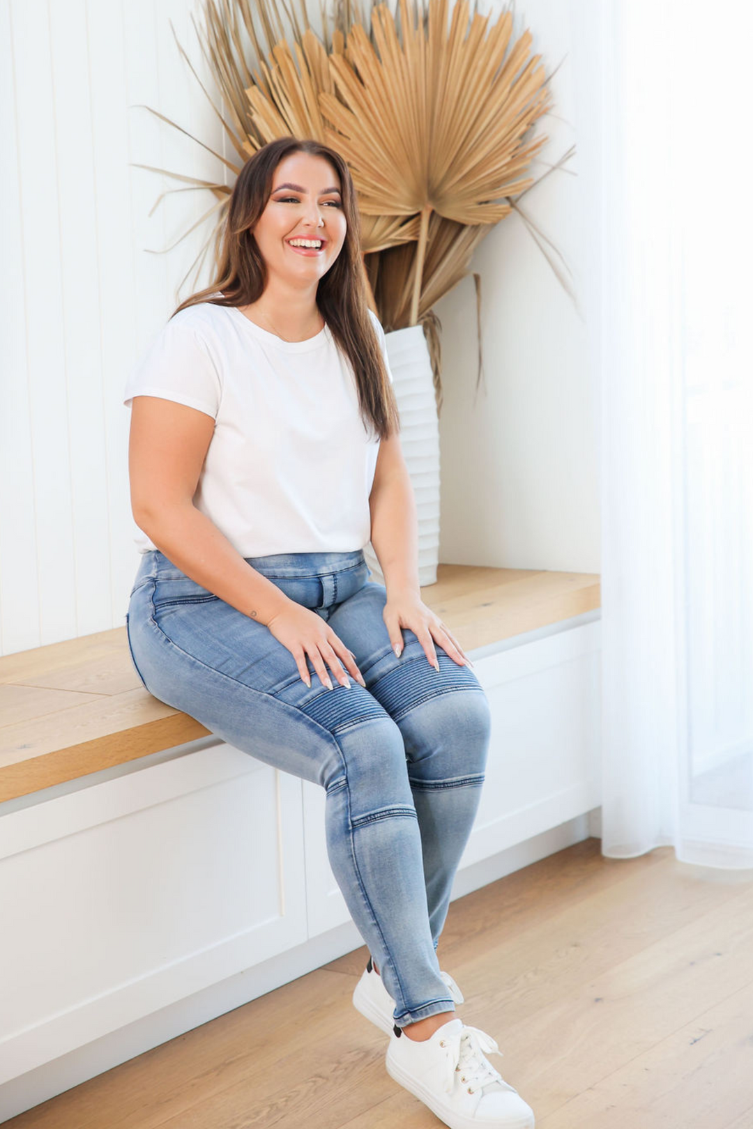 Ladies Light Denim Jeans - Tummy Flattening Waist Band - Panel Jeans - Pull On Jeans - Functional Back Pockets - Sizes 6 - 18 - Delilah Jeans Front Sitting View - Daisy's Closet