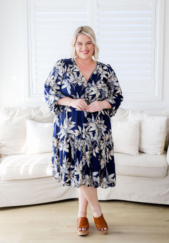 Ladies Long Sleeve Boho Dress - Navy Blue With White Floral Print - Concealed Side POckets - Button Up Bust Detail - Adjusatble Tie Under Bust - Knee Length Dress - Maternity and Breastfeeding Friendly - Sizes 6 - 26 - Carly Dress Size 20 Front Full Length View Showing Sleeve Detail - Daisy's Closet