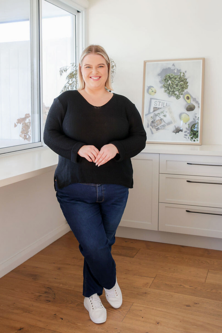 Ladies Long Sleeve Knit - Black - Cotton Knit Jumper - V Neckline - Sizes S/M - L/XL - Millie Knit Front Full Length View Paired with Carter Curve Jeans - Daisy's Closet