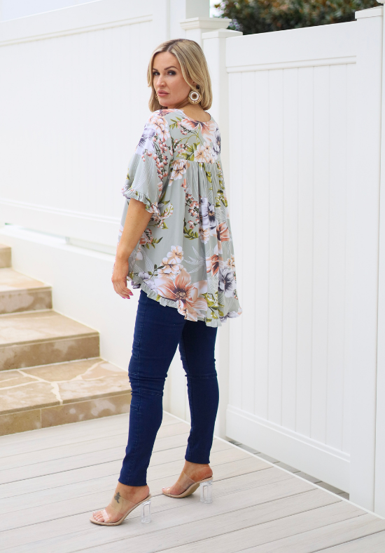 Ladies Short Sleeve Top - Sage + Floral - Sizes S/M - XXL - Tammy Top Daisy's Closet