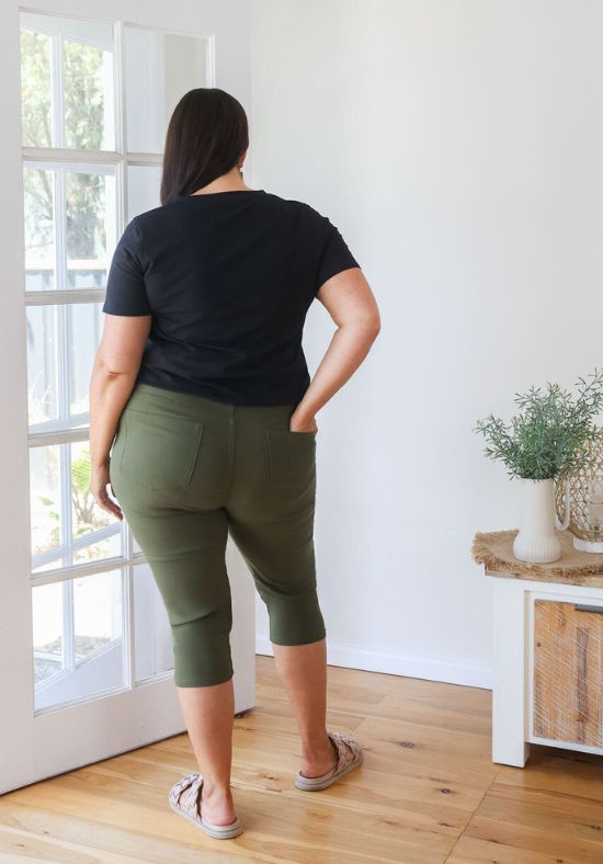 New Look Delta 3/4 Jeans Khaki - Daisy’s Closet