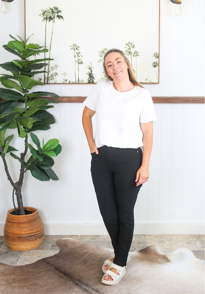 New Look Delta Jeans Black - Daisy’s Closet