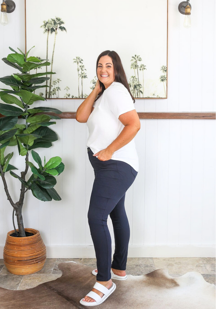 New Look Delta Jeans Navy - Daisy’s Closet