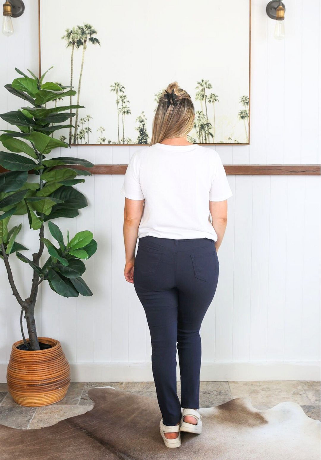 New Look Delta Jeans Navy - Daisy’s Closet