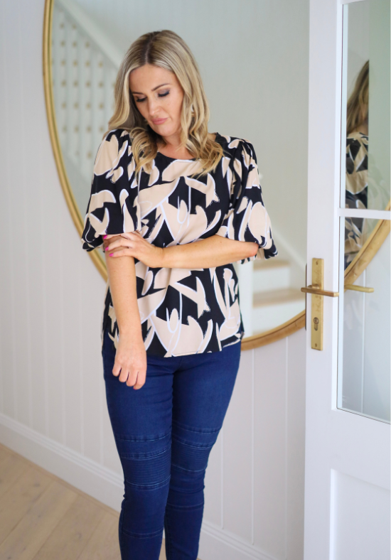 Ladies Short Sleeve Black Top - Abstract Pattern - Sizes 6-26 - Kara Top Daisy's Closet