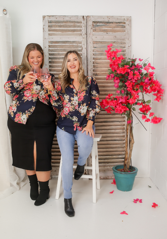 Amera Top Kara Navy Print - Daisy’s Closet