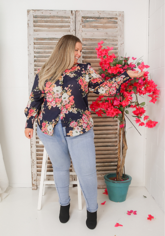 Amera Top Kara Navy Print - Daisy’s Closet