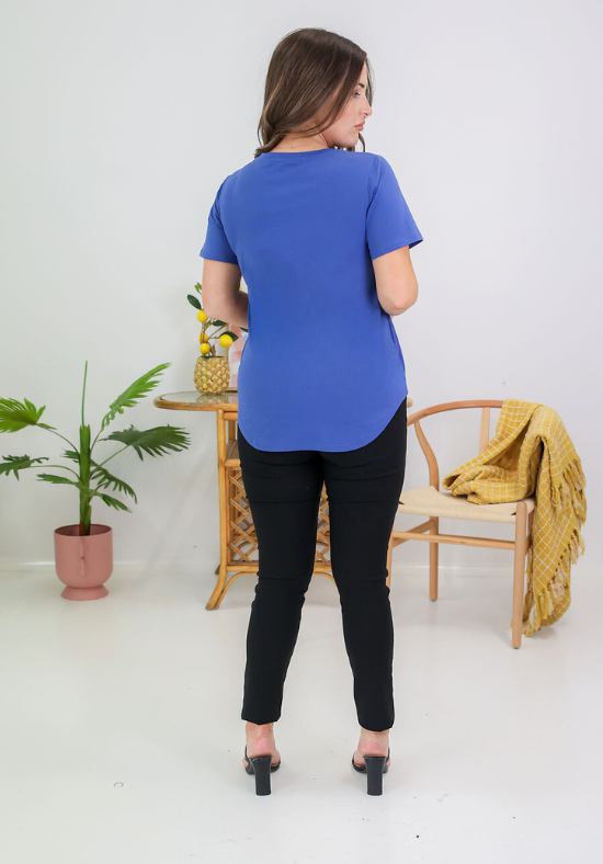 Daisy Round Neck Tee Blue - Daisy’s Closet