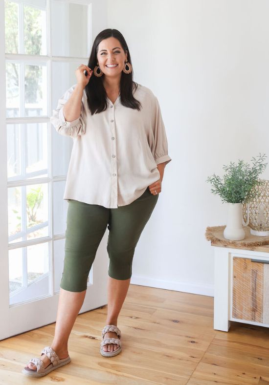 New Look Delta 3/4 Jeans Khaki - Daisy’s Closet