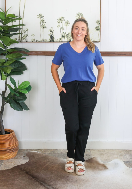 Daisy V Neck Tee Blue - Daisy’s Closet