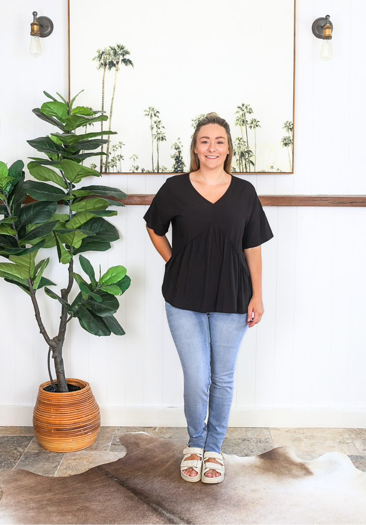 Remi Top Black - Daisy’s Closet