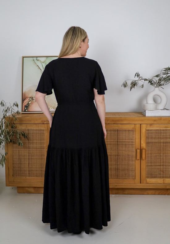New Look Gracie Maxi Dress Black - Daisy’s Closet