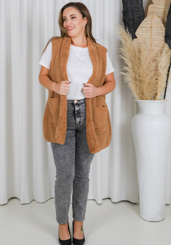 Carter Curve Jeans Black Acid Wash - Daisy’s Closet