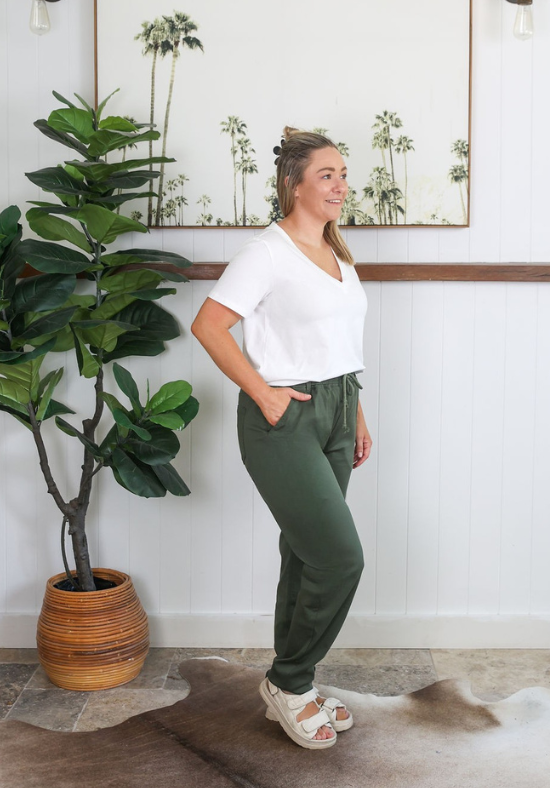 Delta Stretch Joggers Khaki - Daisy’s Closet