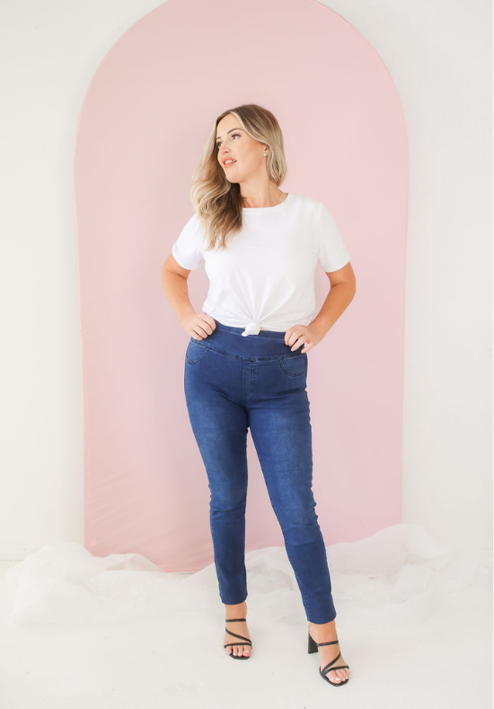 Ladies Dark Blue Denim Pull On Jeans - Tummy Flattening Waist Band - Daisy's Closet.png