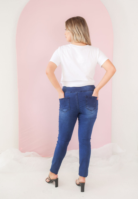 Ladies Dark Blue Denim Pull On Jeans - Tummy Flattening Waist Band - Daisy's Closet.png