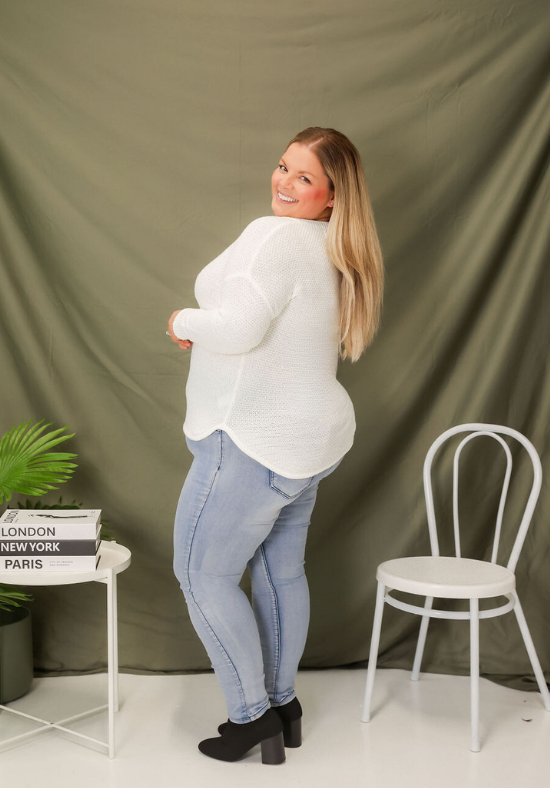 Ladies Light Blue Denim Pull On Jeans - Tummy Flattening Waist Band - Daisy's Closet