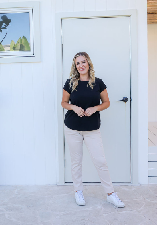 Ladies Stretch Jogger Jeans - Cream - Elasticised Waistband - Functional Front and Back Pockets - Drawstring waist - Pull On Jeans - Sizes 6 - 18 - Jenny Stretch Joggers Front Full Length View Size 10 Paired with Daisy T-Shirt Black - Daisy's Closet