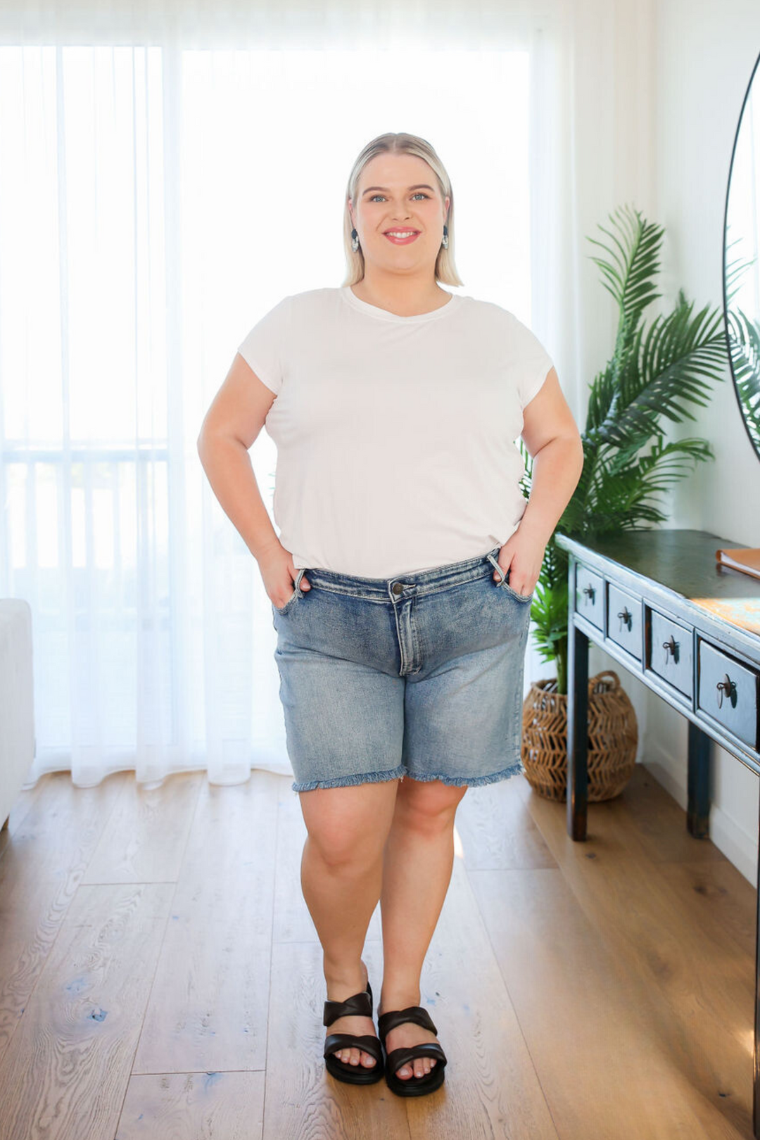 Ladies Denim Shorts - Frayed Hems - Functional Front + Back Pockets - Sizes 6 - 26 - Light Blue Denim - Danica Denim Shorts - Front Functional Full Length View Size 24 - Daisy's Closet