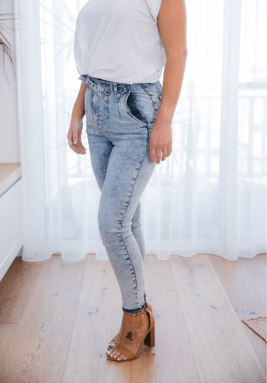 Ladies High Waisted Jeans - Light Blue Acid Wash - Optional Tie Belt at Waist - Functional Front and Back Pockets - Zip Front - Full Length - Sizes 6 - 18 - Daisy Denim Jeans Close Up Right Side View - Daisy's Closet