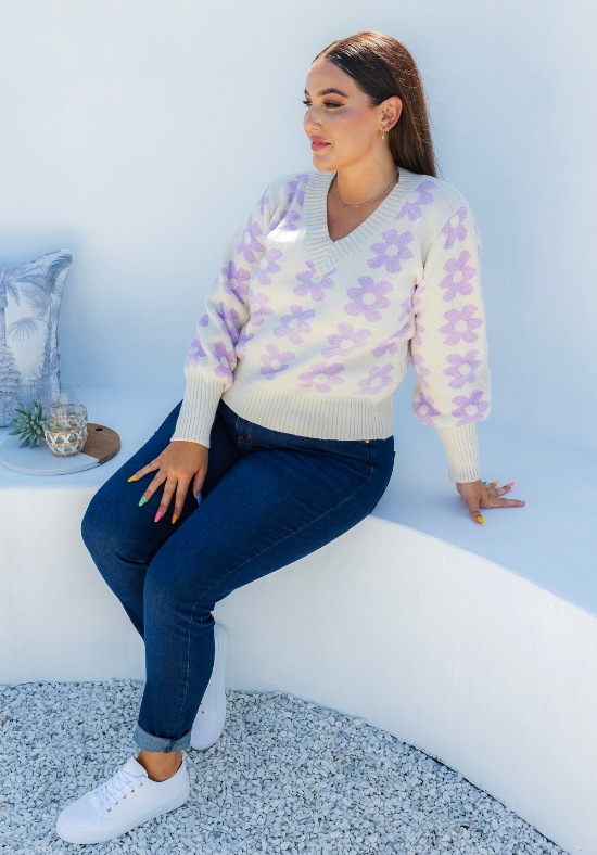Ladies Cream Knit Jumper with V Neckline - Lilac Flower Pattern on an off white background - Size S/M - Daisy's Closet Front Sitting View Size M/L