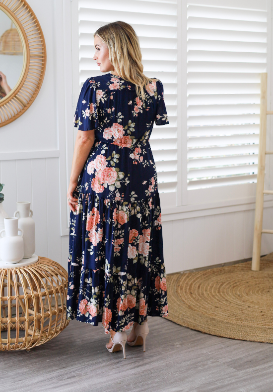 Gracie Maxi Navy Floral Print - Daisy’s Closet