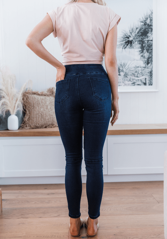 Delilah Jeans Dark Denim - Daisy’s Closet